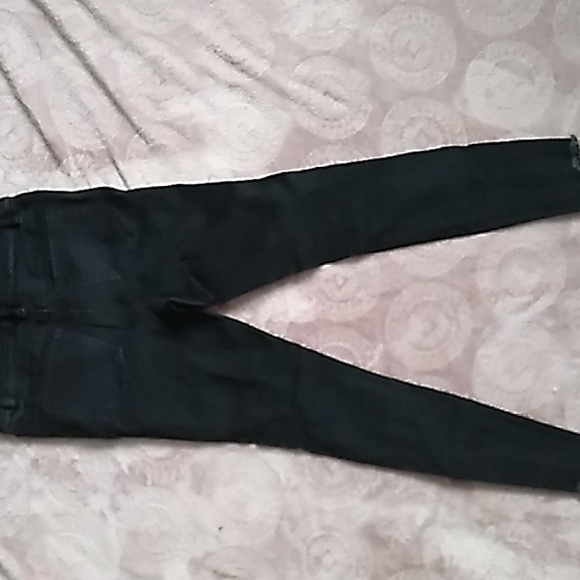 Black Almost Famous size 5 Jeans - Picture 4 of 5